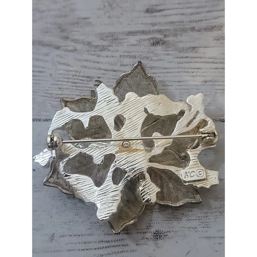 Vintage Kenneth Cole Brooch Poinsettia Flowers 1980s-1990s Metal Mesh Enamel KC